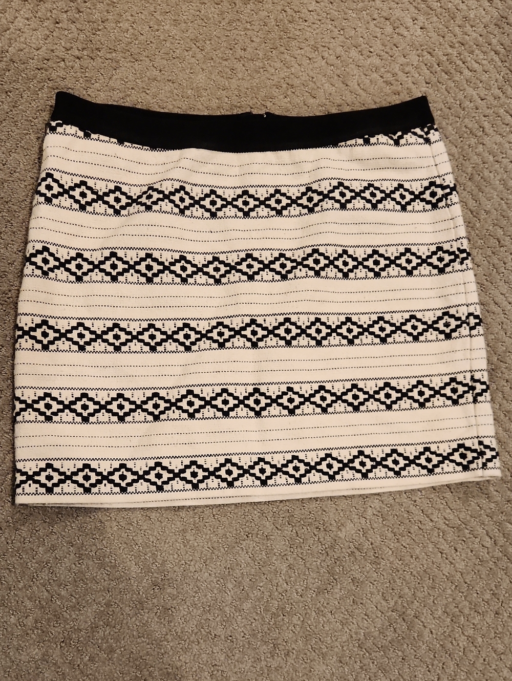NEW Gap "Go West" Aztec print mini skirt . Sz 8